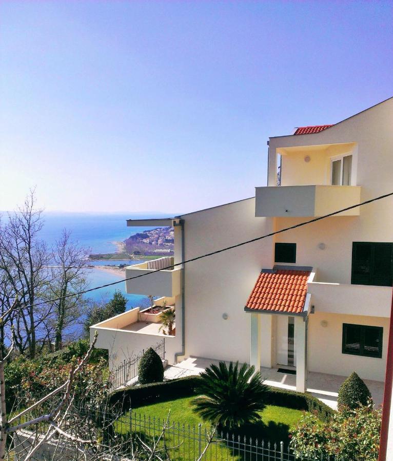 Apartments Borak Omiš Exterior foto